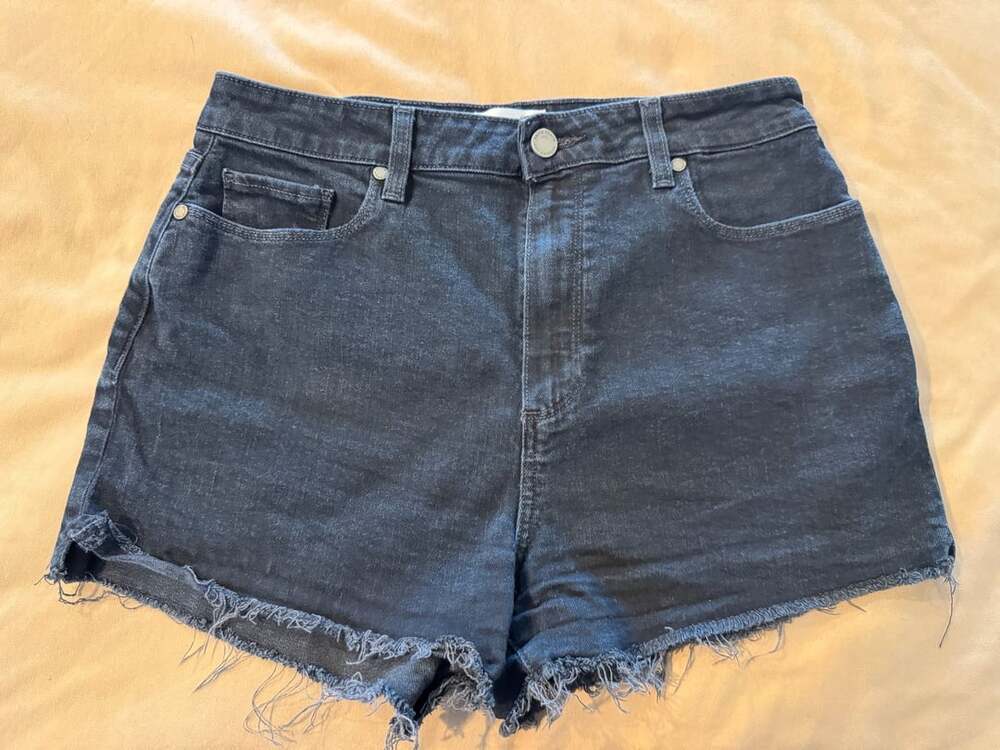 Paige black high rise denim shorts Margot short 30